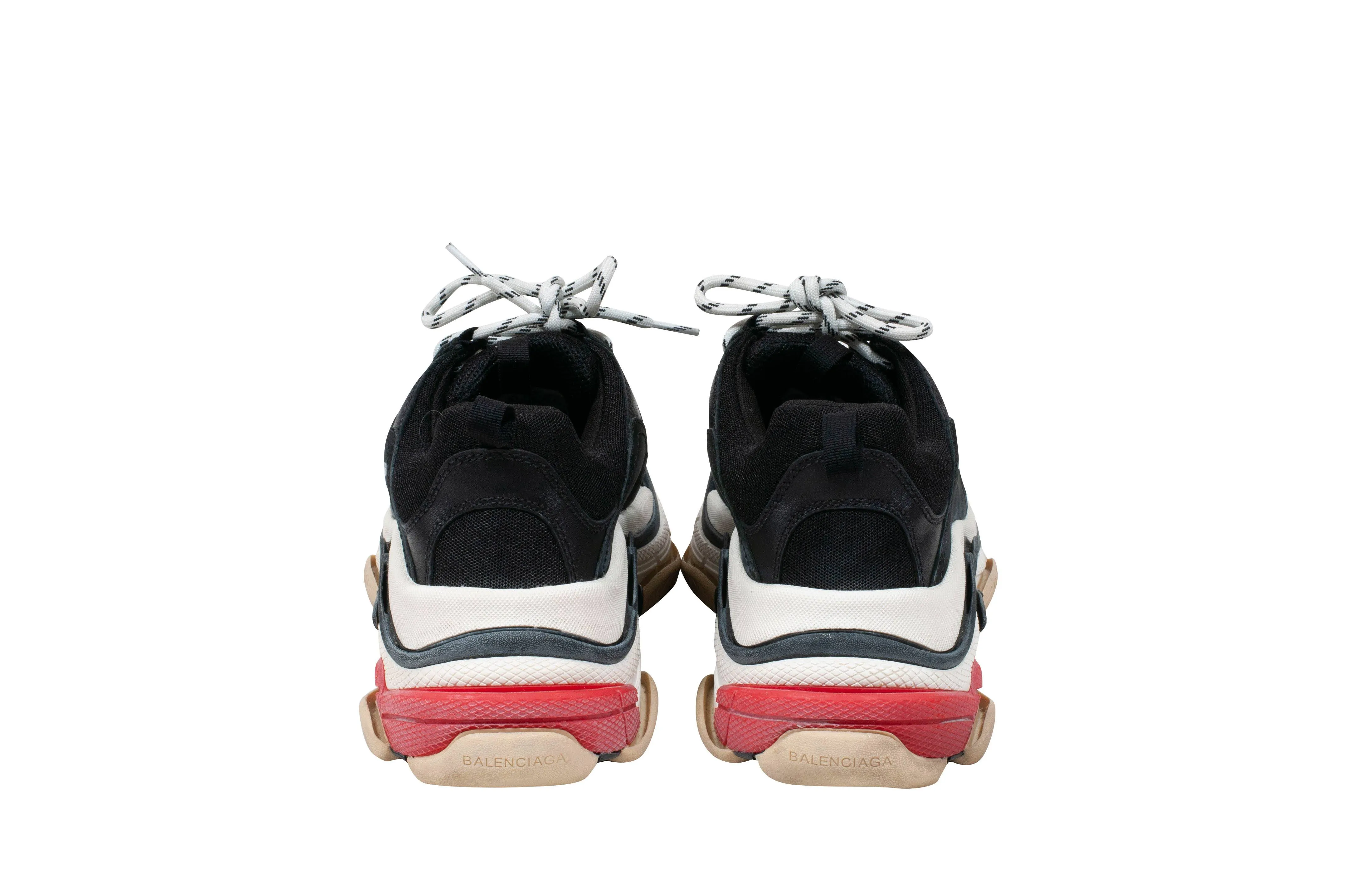 Triple S (Black)